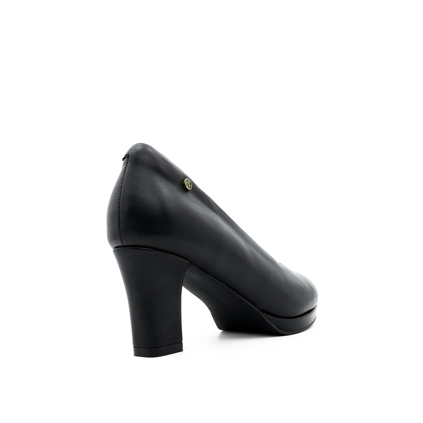 Macy Pump Women's Shoes - Black Leather