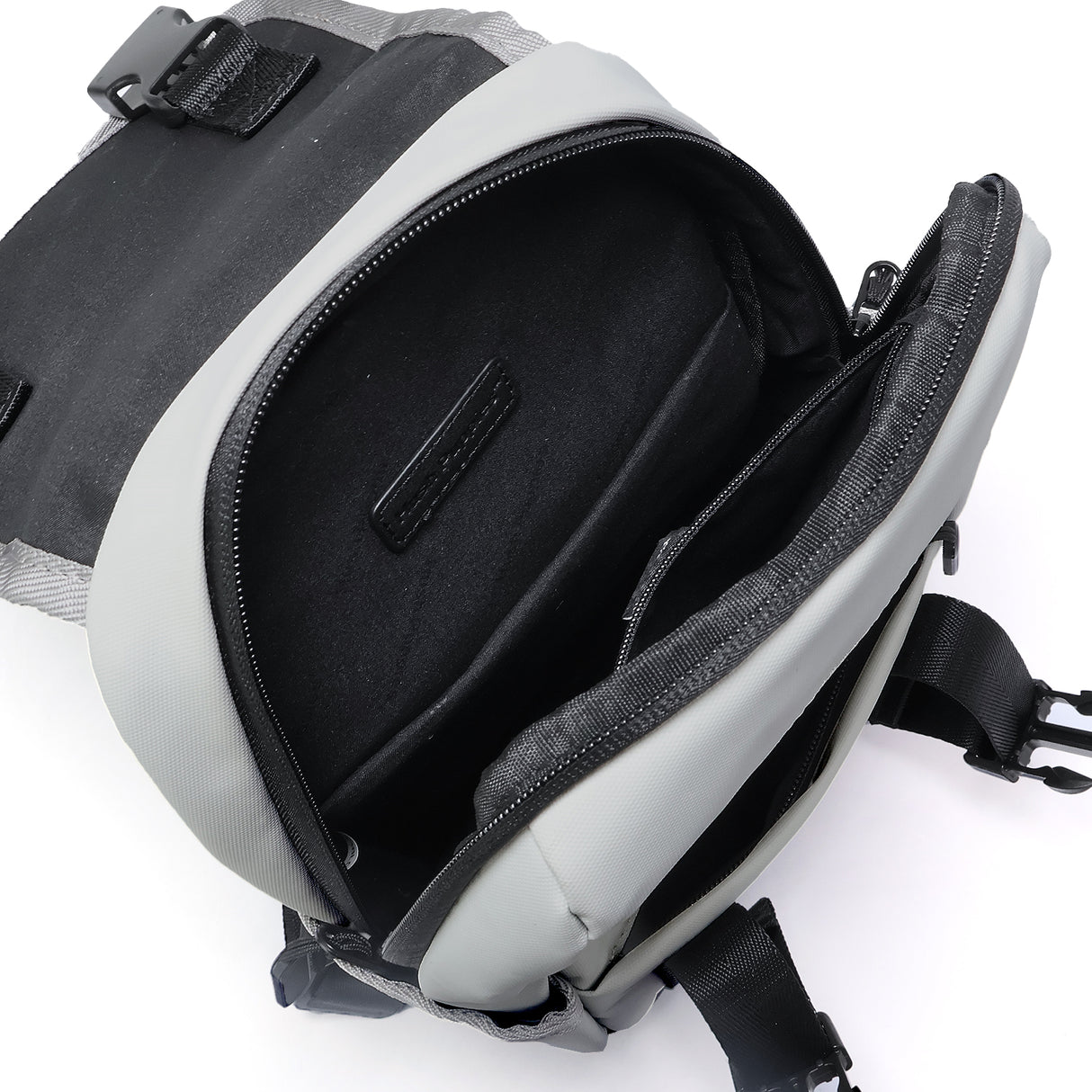 Tom Chest Men's Bag - Light Grey