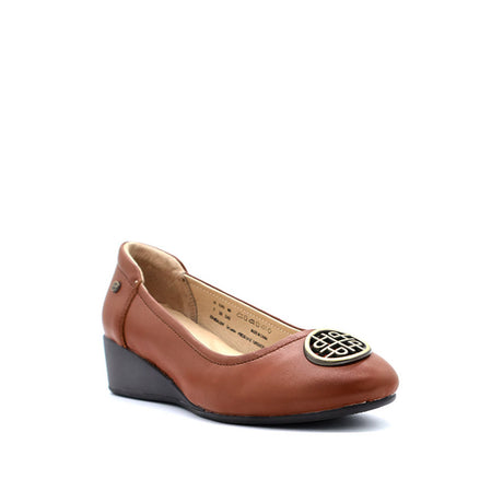 Eden Medallion Women's Shoes - Tan Leather