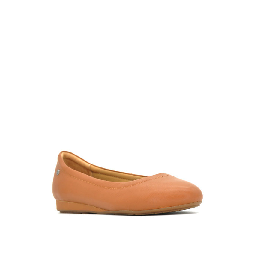 Claude Slip On Women's Shoes - Tan Leather